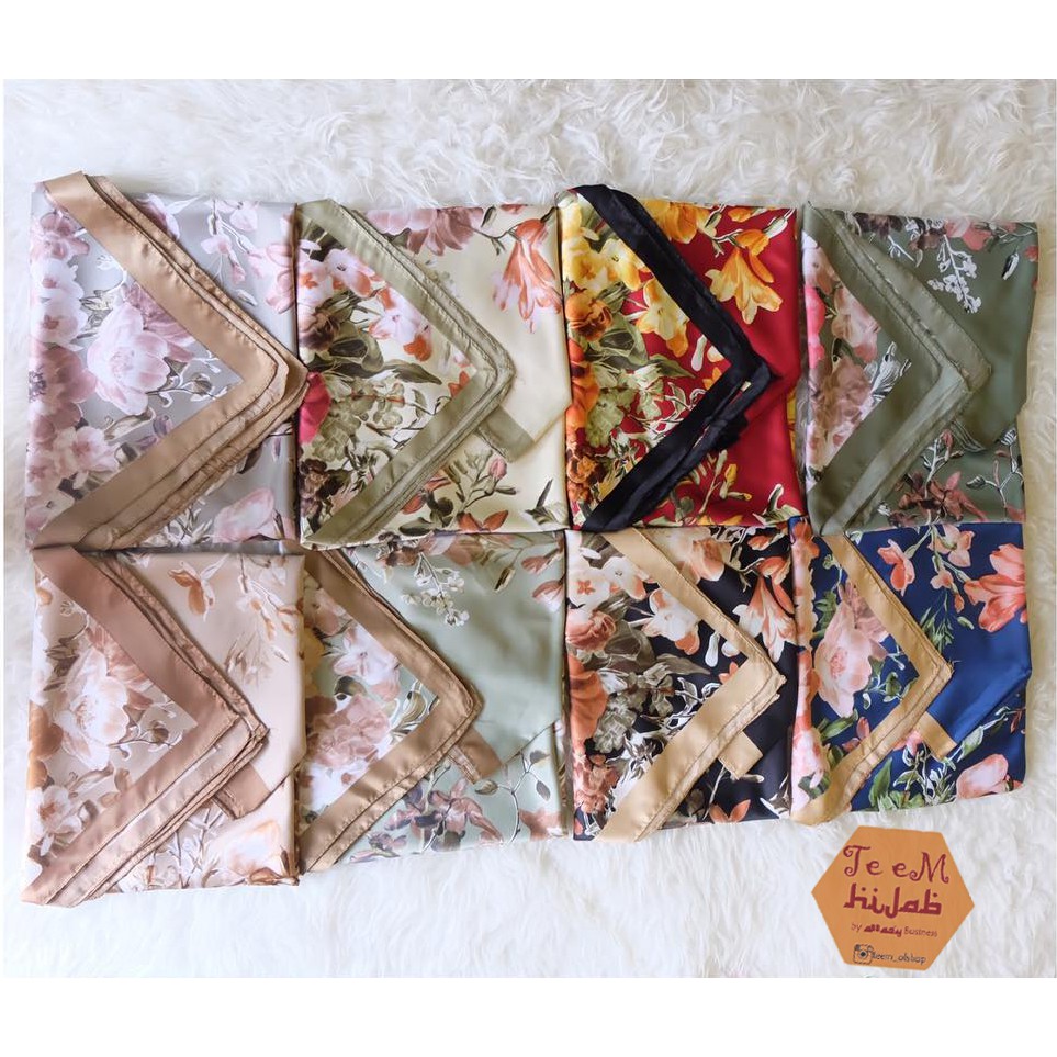 HIJAB SEGI EMPAT LAMIZ - Daffodil