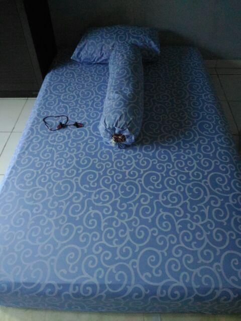 Sprei Waterproof + 2 Bantal + 2 Guling Tinggi 20cm - Gerai Abisha