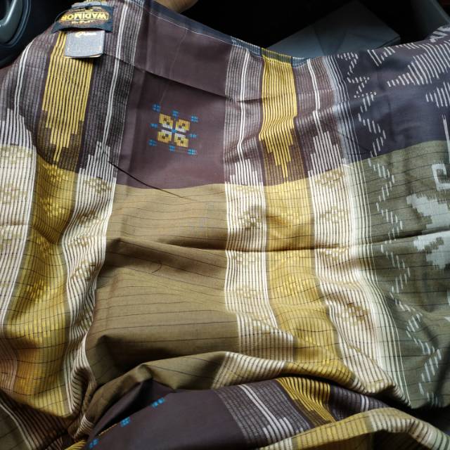 Sarung Tenun Wadimor Primer Excellent