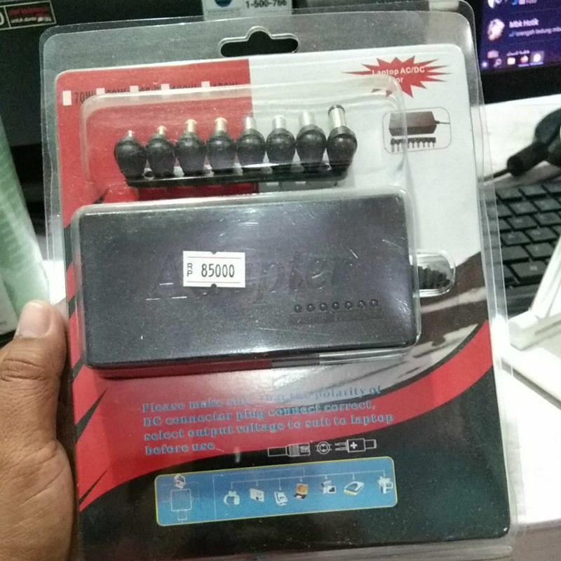 ADAPTOR LAPTOP