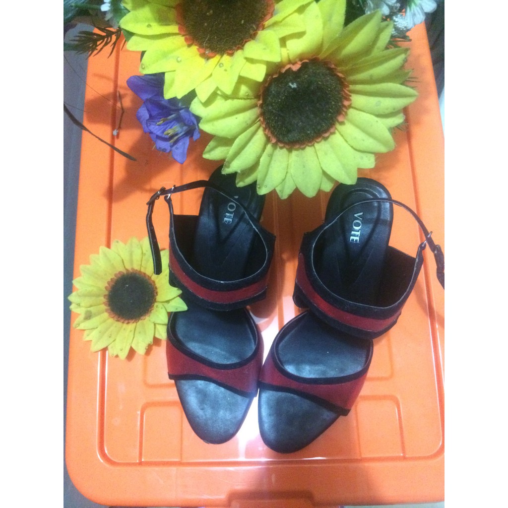 Sepatu Heels Merah (preloved)