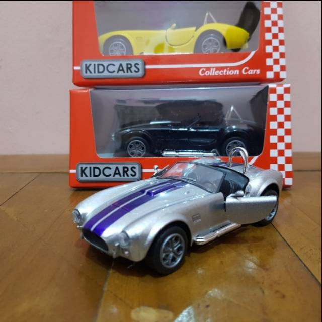 Diecast Mobil Ferrari Klasik