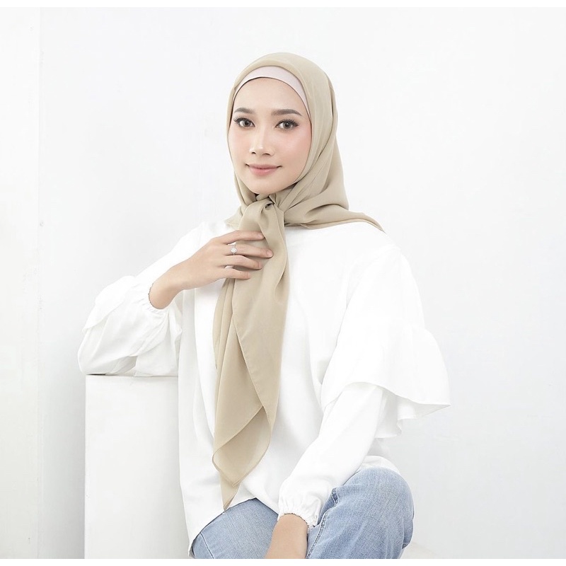 Jilbab Segiempat BELLA SQUARE hijab pollycotton kerudung murah