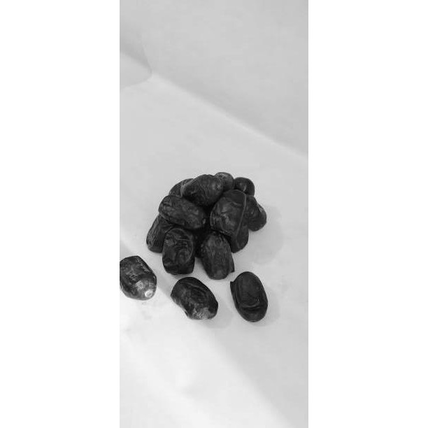 

Trend's masa's kinih Kurma bam / kurma anggur original / kurma bam 500gr murah / oleh oleh haji dan
