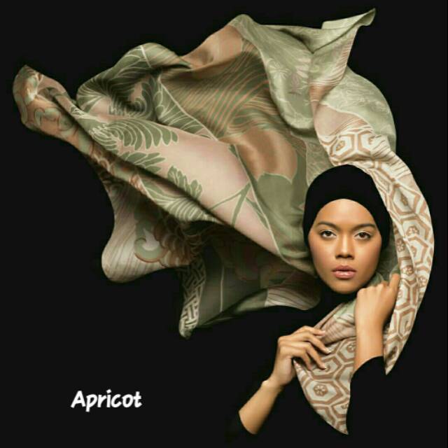 Neoma scarf apricot KAMI by KAMIIDEA