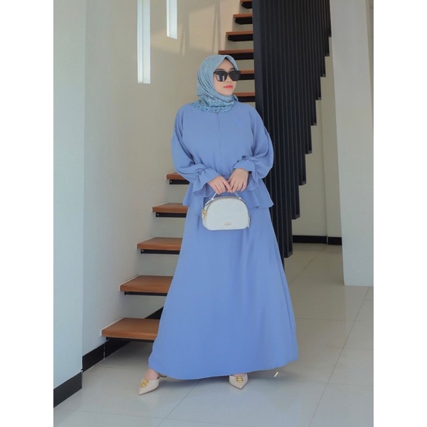 Selia Set Dyn Clothing line