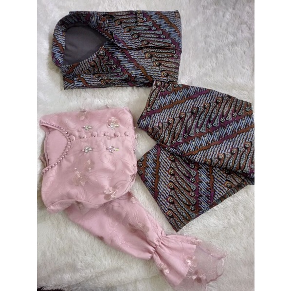 Set Kebaya & Baju Pria Couple