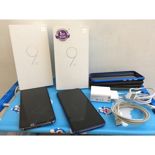 MI 9 SE Xiaomi 6/128 Fullset Minus Kadang Ghost Touch