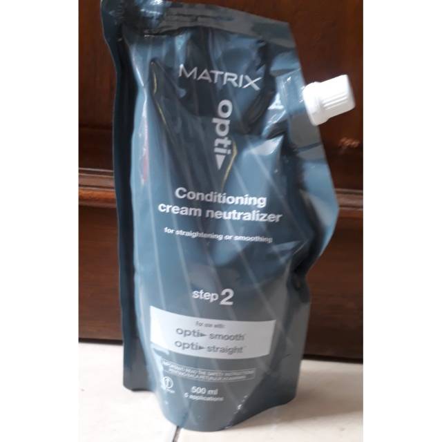 Matrix Smoothing OPTI Straight Step 2 500ml
