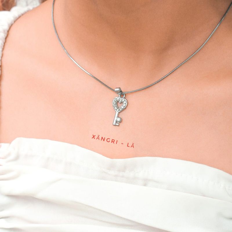 Kalung Liontin Kunci Wanita / Kalung Wanita Model Liontin Kunci Silver Anti Karat Kuqt dan Anti Gatal