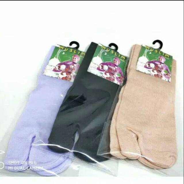 Kaos kaki Muslimah Jempol Murah