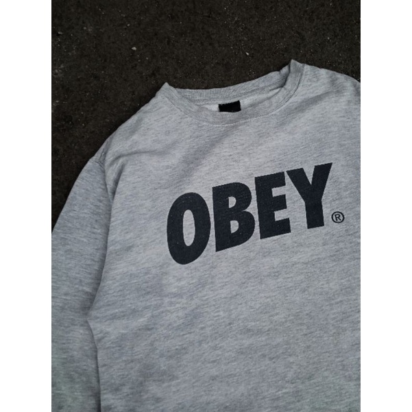 Obey crewneck second