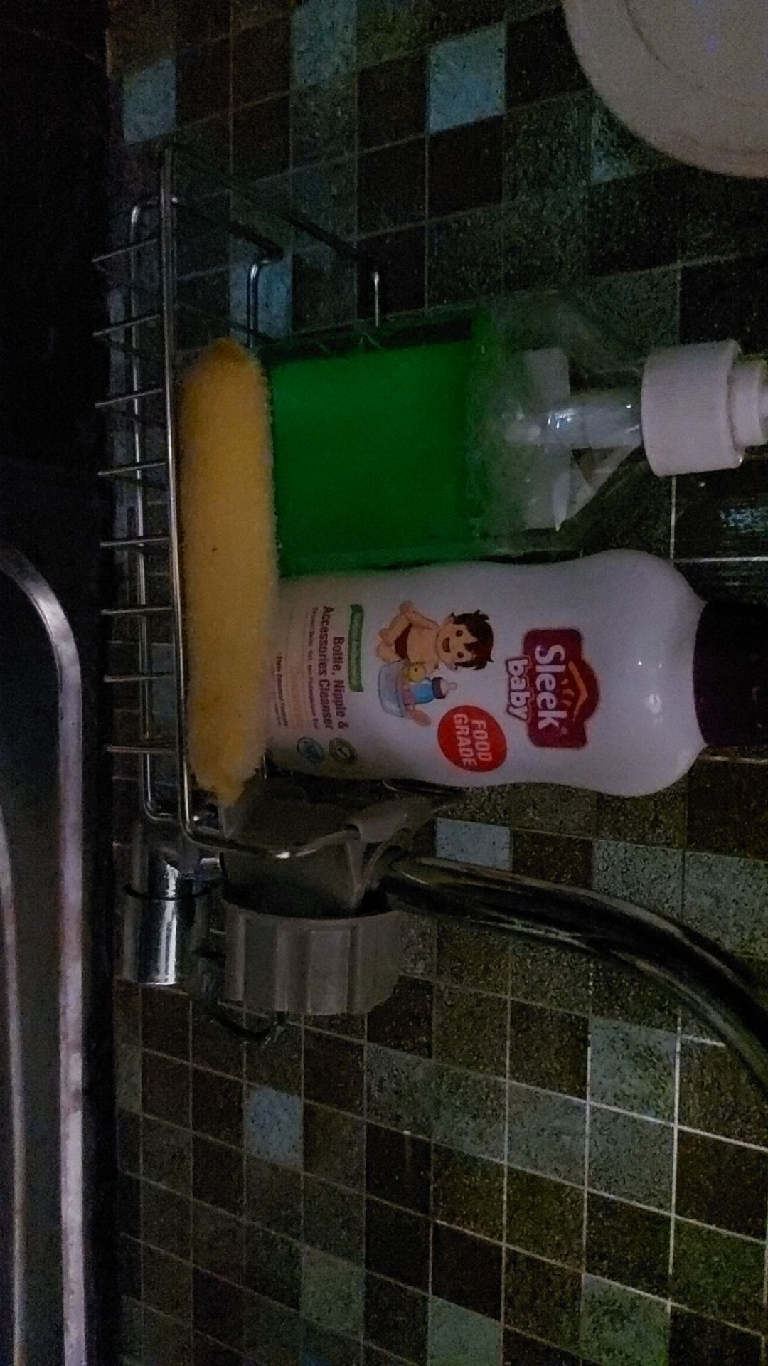 Rak Gantungan Barang & Sabun Keran Air Peralatan Dapur