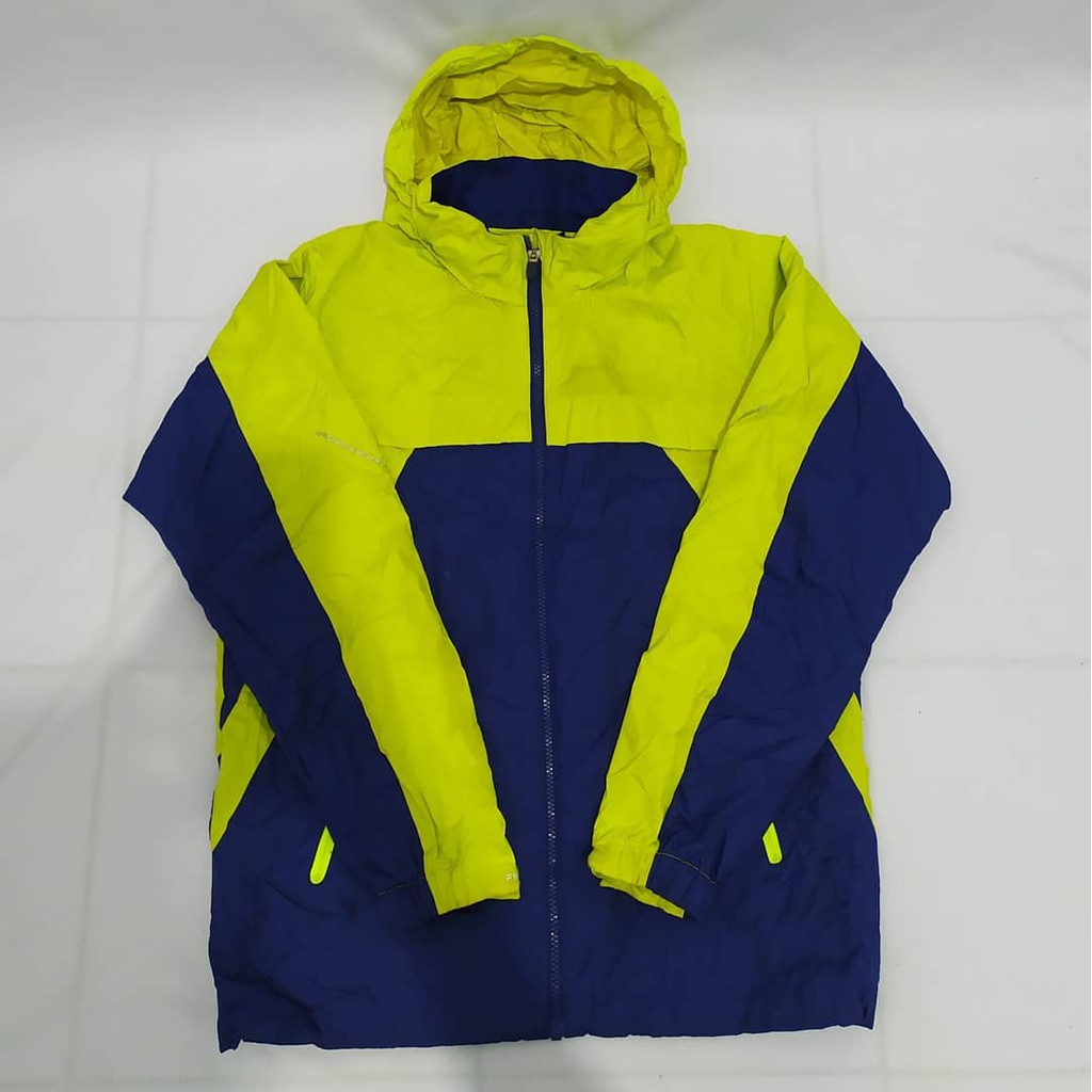 Fila - Jaket Outdoor Bekas