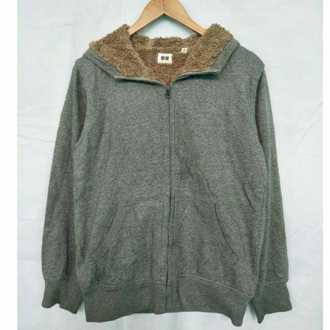 jaket zipper hoodie uniqlo bulu/sherpa coklat second original abu2 tua