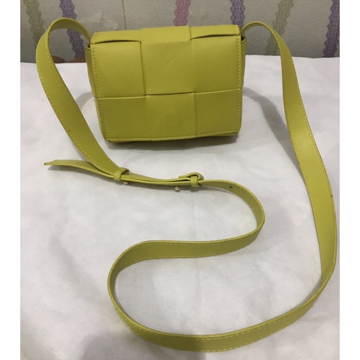 Ala BOTTEGA VENETA Green Mini Cassette Bag