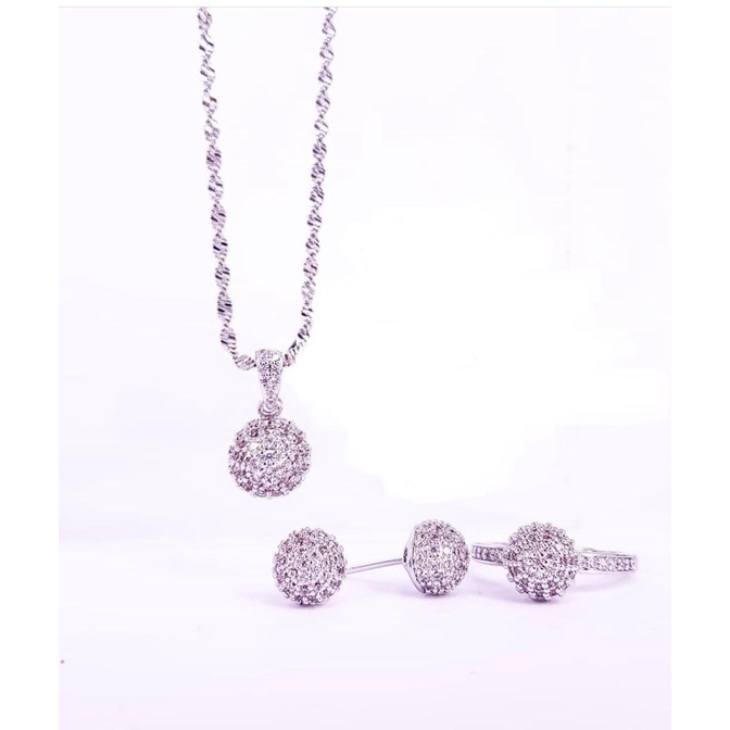 SET PERHIASAN BULAT REPLIKA BERLIAN