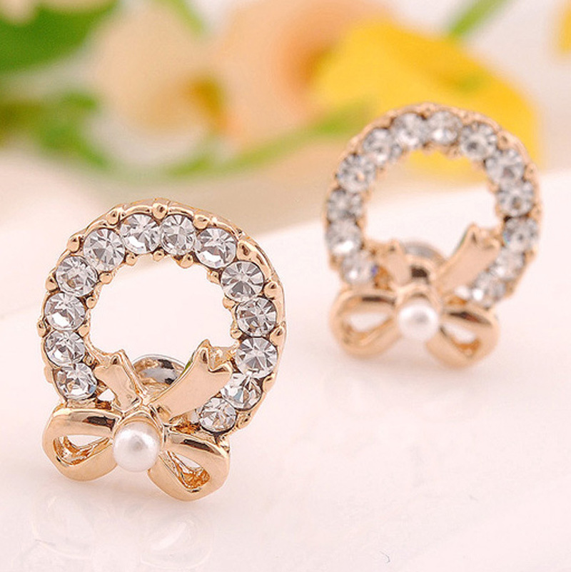 Anting Tusuk Desain Pita Hias Mutiara+Berlian Imitasi Untuk Wanita