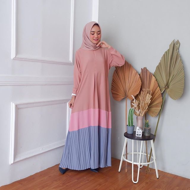 TISSA PLEATS DRESS