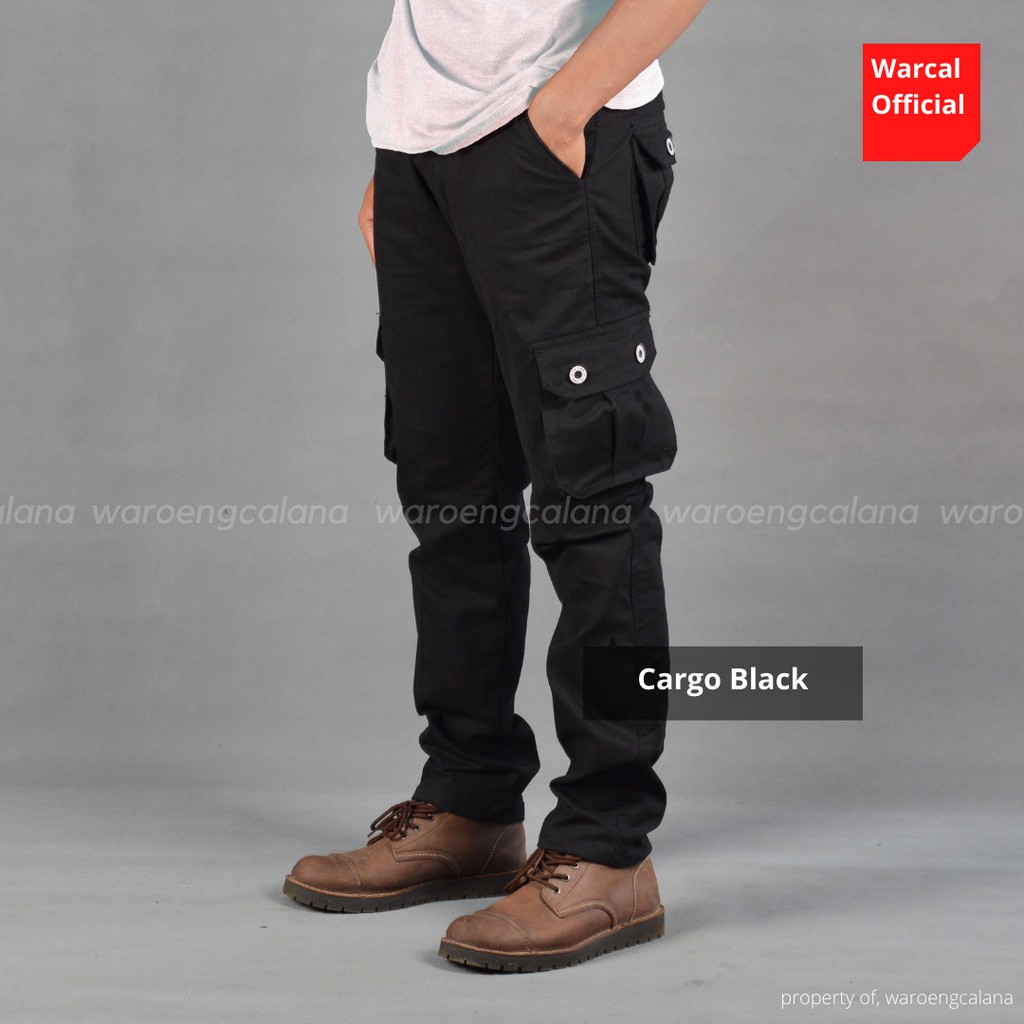 In One Celana Cargo Panjang Black