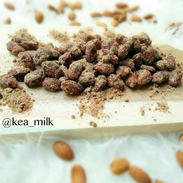 

Kacang almond 100gr dan 200gr