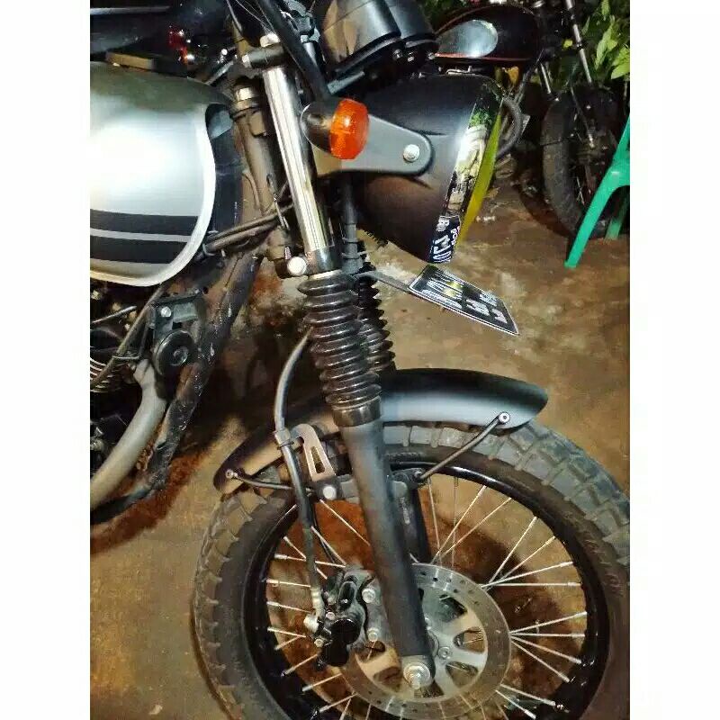 Spakbor depan custom kawasaki w175