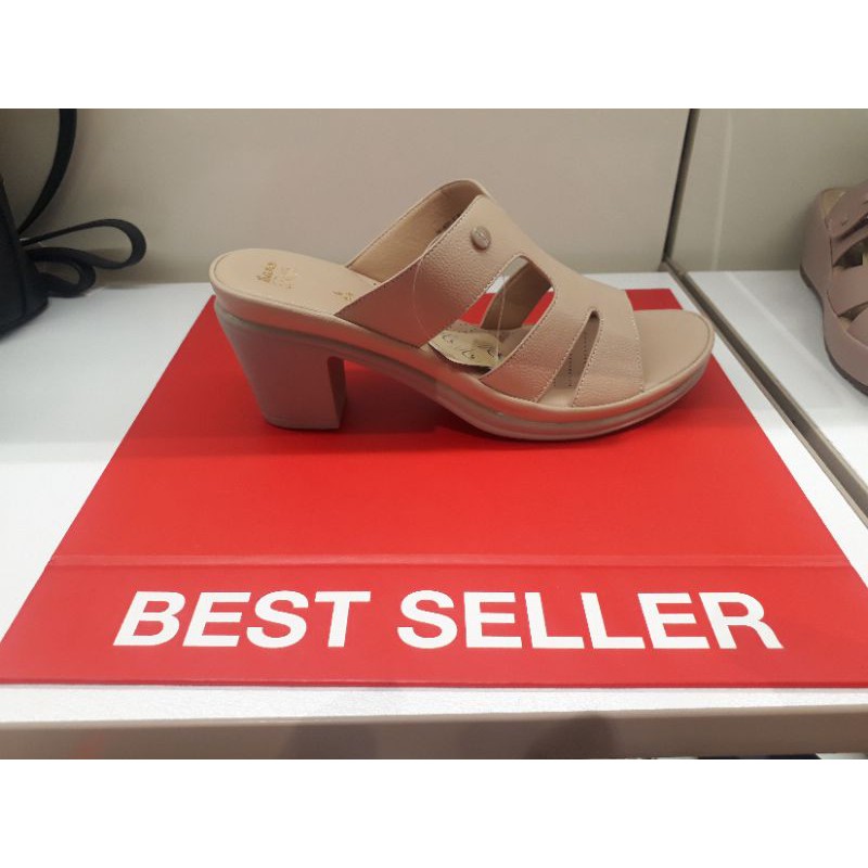 Sandal Cewek Bata Comfit .