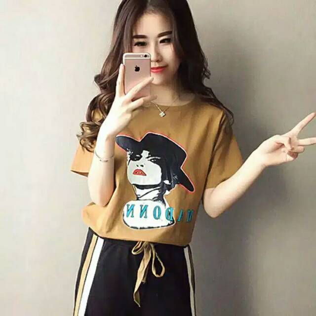 KAOS WANITA MADONNA