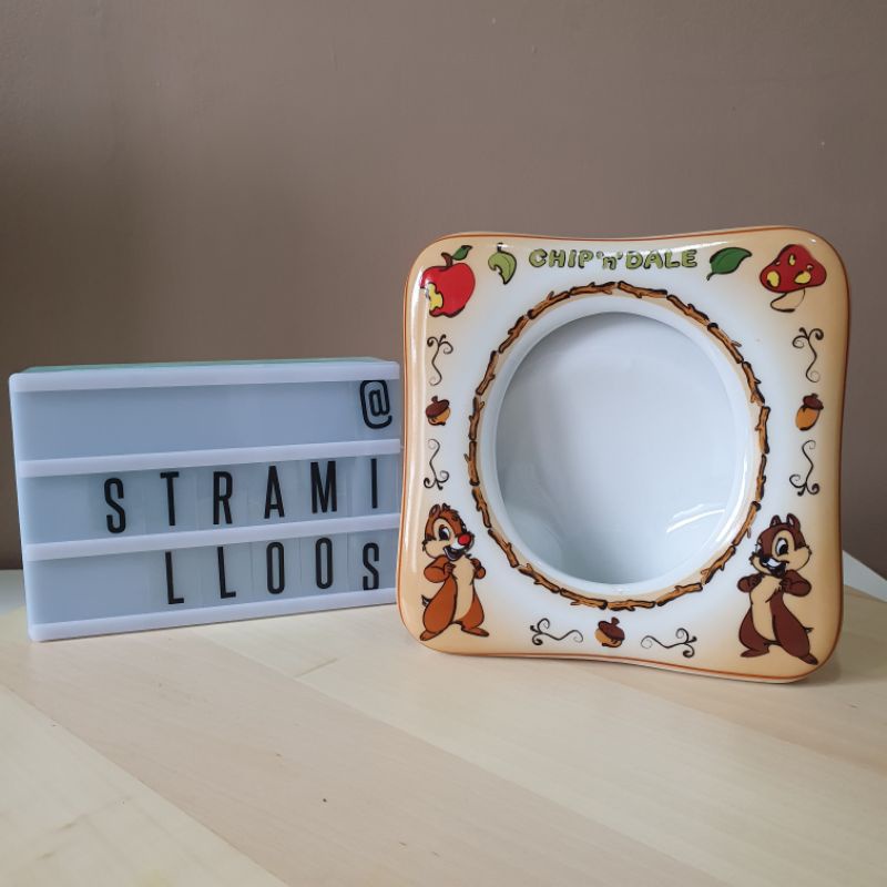 PHOTO FRAME CERAMIC CHIP AND DALE BY HONG KONG DISNEYLAND