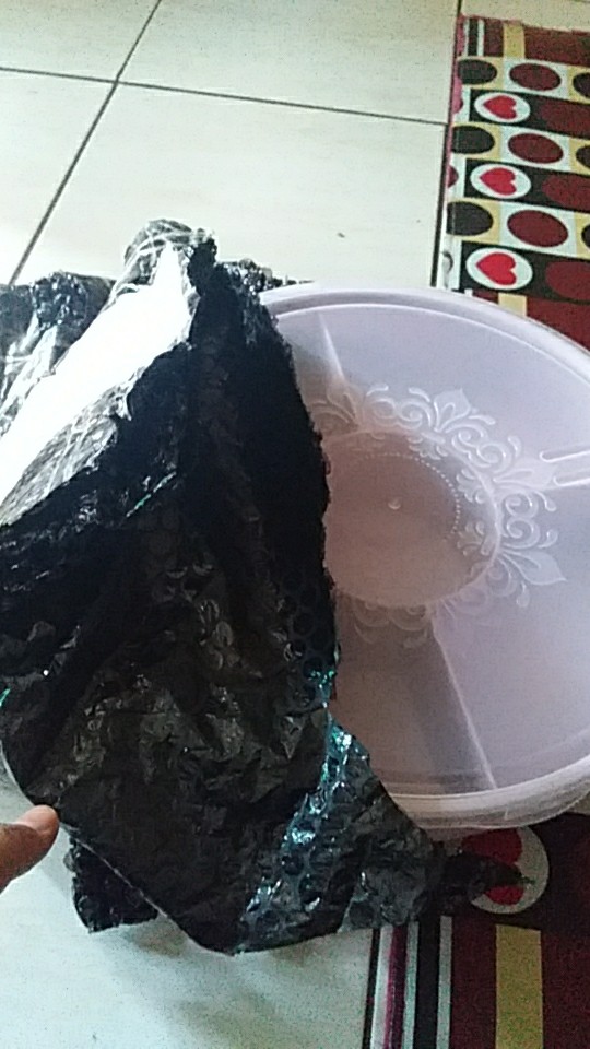 Toples Makanan 5 Sekat