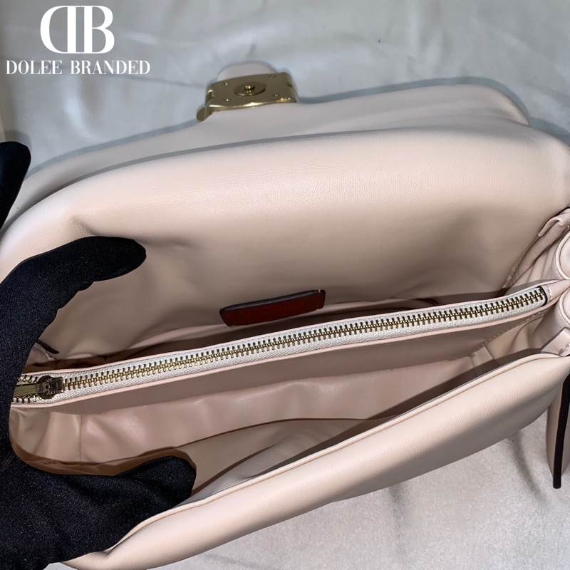 [READY STOCK] CH PILLOW TABBY SHOULDER BAG 26 IVORY (0772)