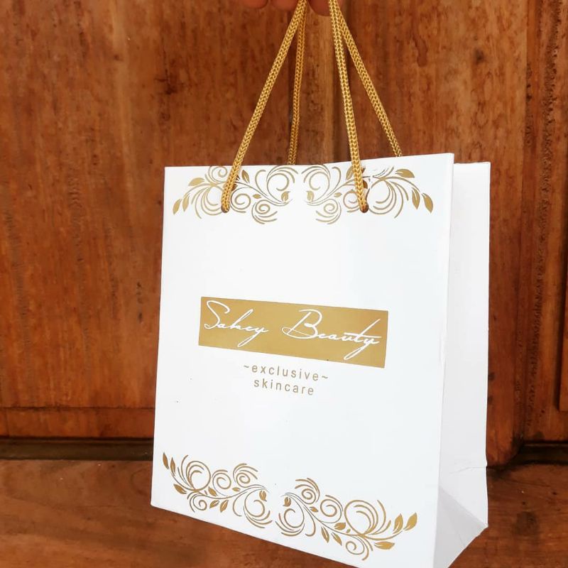 

PAPERBAG SKINCARE SIZE KECIL PXLXT 13*6*15 , BAHAN IVORY GLOSY