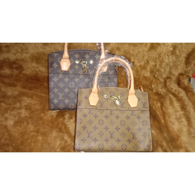 Tas LV selempang wanita