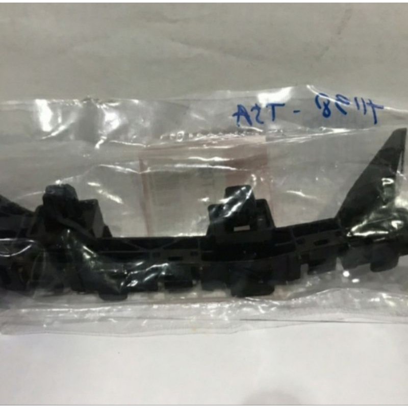 Bracket Dudukan Bemper Bumper Depan Honda Jazz RS GK5 2015-2019