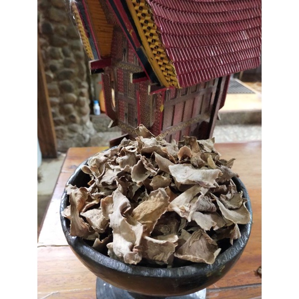 

Toraja Sayur kering Pangi Super 1kg