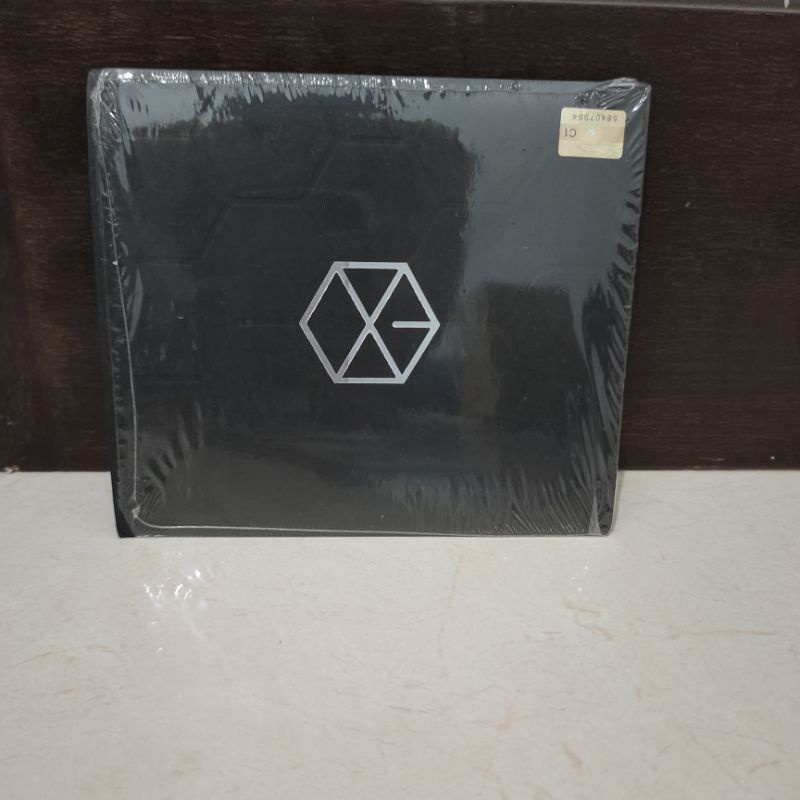 EXO-M MAMA (PRELOVED) + PC Kris