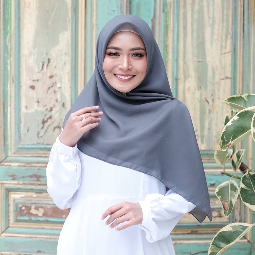 Hijab Bella Square II Hijab Segiempat Bella Square II Hijab Pollycotton II Kerudung II Jilbab-GREY
