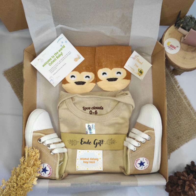Gift Box Baby / Kado New Born / Kado Bayi/ Baju Bayi / Paket Hadiah Bayi / Hampers Baby Girl / Hampers Baby Boy (BISA COD)-Coksu A