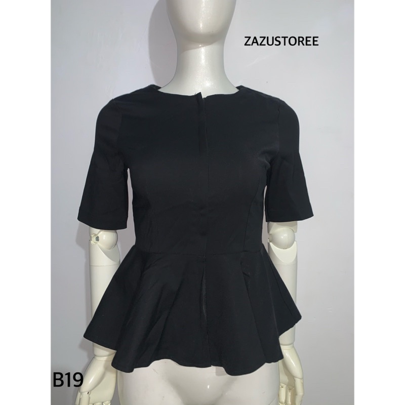 BAJU WANITA HITAM POLOS