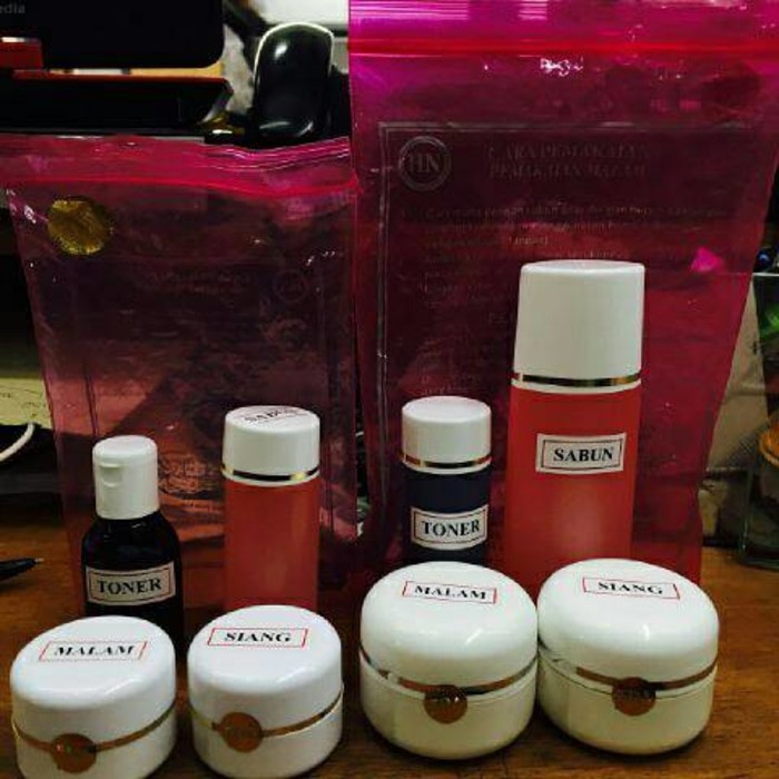 PROMO HN APOTEKER 30GRAM HOLO EMAS ORIGINAL TERLARIS