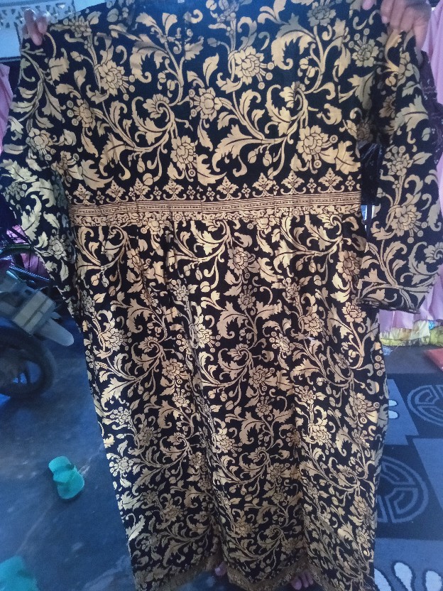 Baju Batik Couple Keluarga Motif Emas