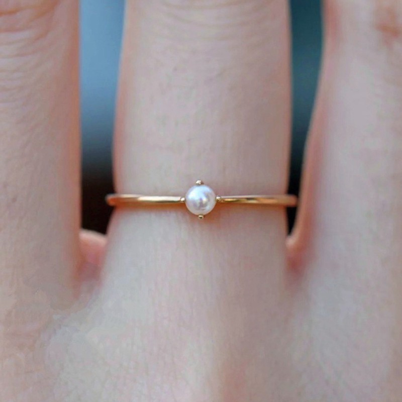 Fancyqube Cincin Tunangan Tipis Lapis Emas 18K Hias Mutiara Air Tawar Mini untuk Wanita