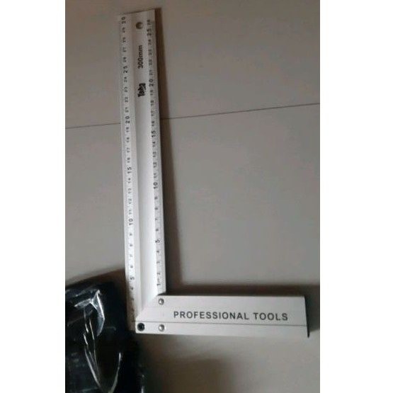 

Penggaris siku 30CM TOHO