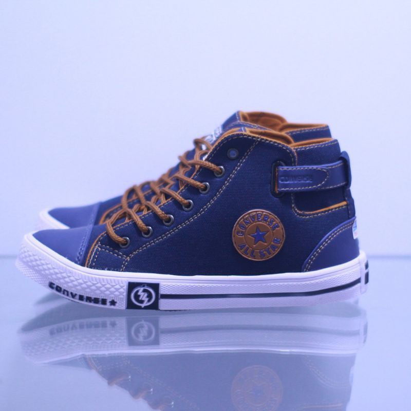 Sepatu Converse 36-43 Bahan Kanvas Sol Karet Lentur Vlecro (Star 03)