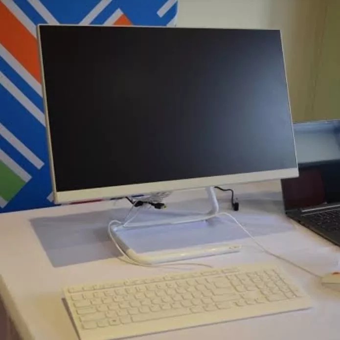 AIO Lenovo A340 Core i5-9400T Ram 8GB HDD 1 TB Radeon R530 2GB Win 10