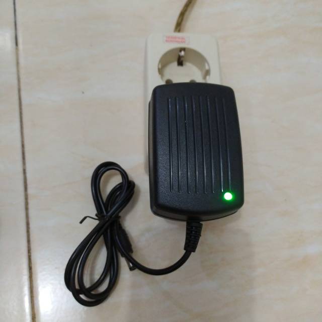 Power adaptor 12v 2 a original/adaptor 12 v 2 a original cctv /lampu LED 12v.2a termurah PLUS KARDUS