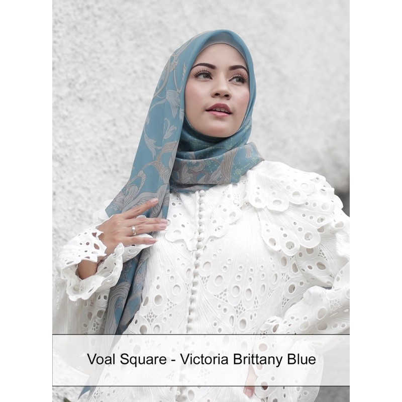 READY STOCK VICTORIA BRITTANY BLUE BY ARSSCARF