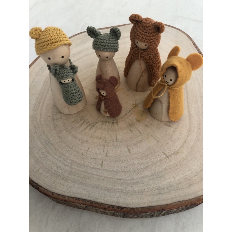 Twinkle Well Mountain Bears