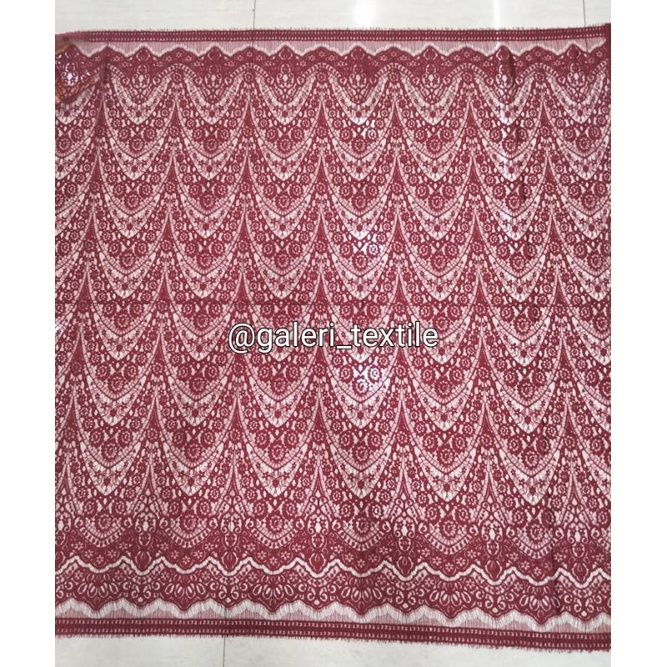 Lace panel semi prancis