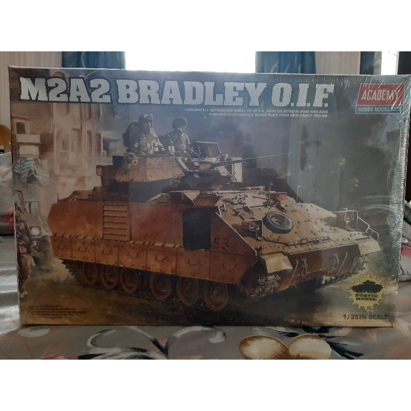 Academy Hobby Model Kits (M2A2 Bradley O.I.F.)